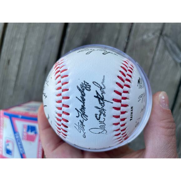 Vintage Signed Replilca of Twins Baseball 80s/90s - Picture 9 of 16